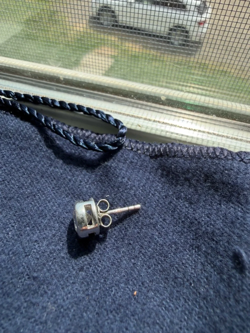 N/A sparkling bezel